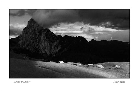 Alpage d'Autigny et Mont-Chauffé en noir et blanc